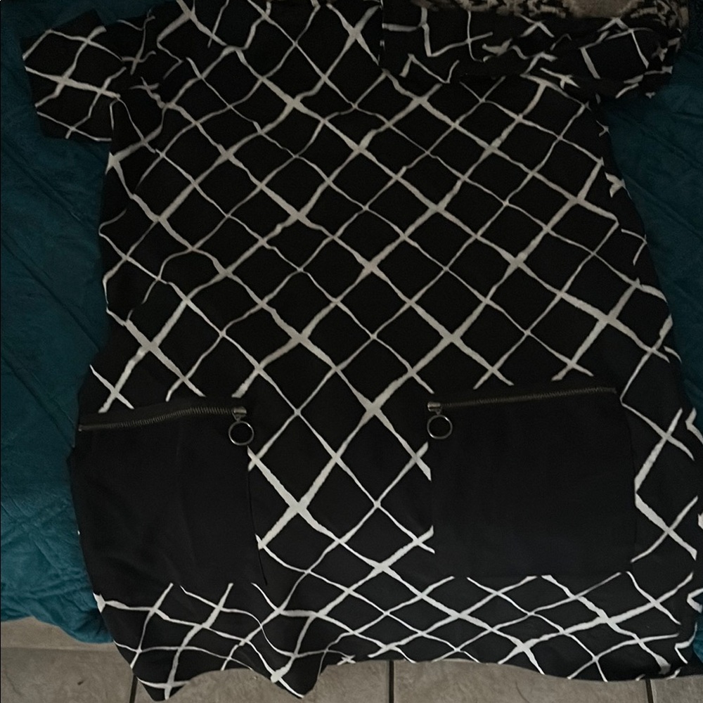 Valette Black and White Midi Dress